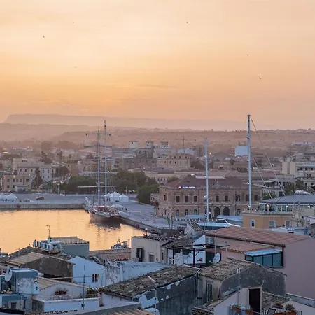 Palazzo Gilistro فندق مبيت وإفطار
