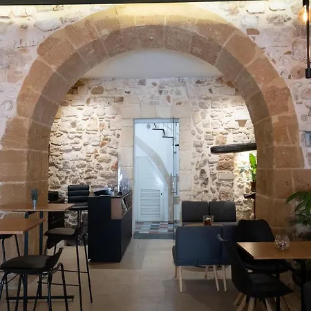 Palazzo Gilistro فندق مبيت وإفطار