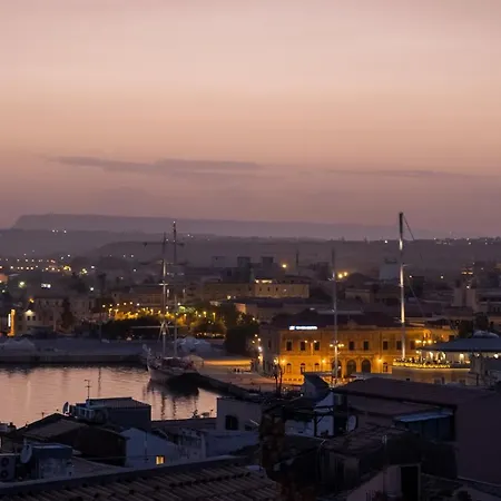 فندق مبيت وإفطار Palazzo Gilistro سيراكوزا